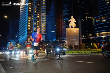 HO CHI MINH CITY NIGHT RUN EXIMBANK 2024 - Ảnh #1989251
