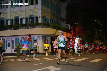 HO CHI MINH CITY NIGHT RUN EXIMBANK 2024 - Ảnh #2031444