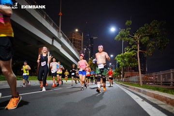 HO CHI MINH CITY NIGHT RUN EXIMBANK 2024 - Ảnh #1988973