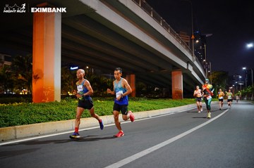 HO CHI MINH CITY NIGHT RUN EXIMBANK 2024 - Ảnh #1988661
