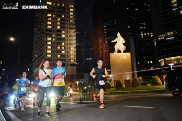 HO CHI MINH CITY NIGHT RUN EXIMBANK 2024 - Ảnh #1991719