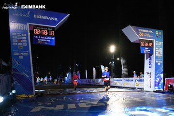 HO CHI MINH CITY NIGHT RUN EXIMBANK 2024 - Ảnh #2059916
