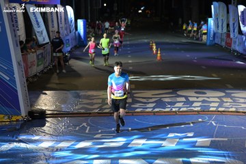 HO CHI MINH CITY NIGHT RUN EXIMBANK 2024 - Ảnh #2031173