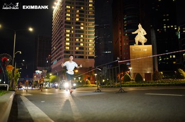 HO CHI MINH CITY NIGHT RUN EXIMBANK 2024 - Ảnh #1989327