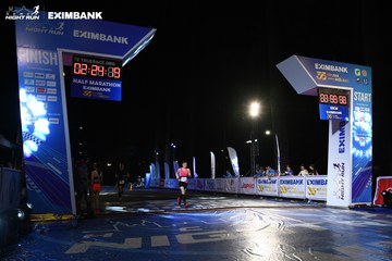 HO CHI MINH CITY NIGHT RUN EXIMBANK 2024 - Ảnh #2059572