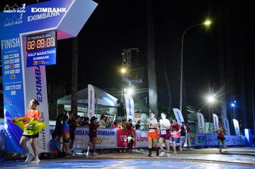 HO CHI MINH CITY NIGHT RUN EXIMBANK 2024 - Ảnh #2034474