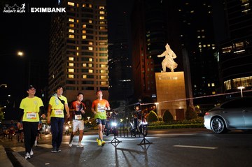 HO CHI MINH CITY NIGHT RUN EXIMBANK 2024 - Ảnh #1989832
