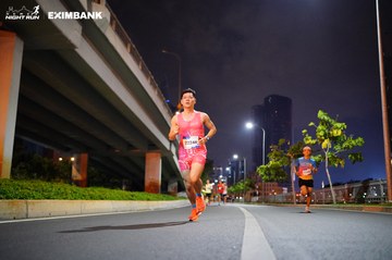 HO CHI MINH CITY NIGHT RUN EXIMBANK 2024 - Ảnh #1988633