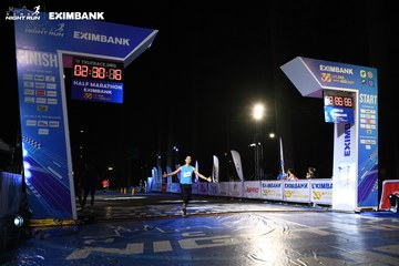HO CHI MINH CITY NIGHT RUN EXIMBANK 2024 - Ảnh #2065545