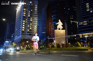HO CHI MINH CITY NIGHT RUN EXIMBANK 2024 - Ảnh #1989361
