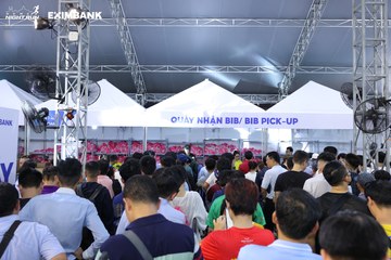 HO CHI MINH CITY NIGHT RUN EXIMBANK 2024 - Ảnh #1964365