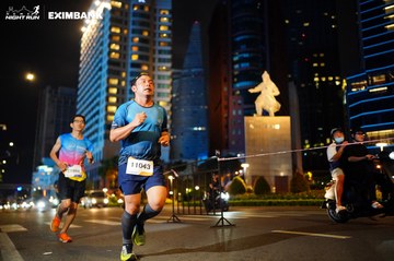 HO CHI MINH CITY NIGHT RUN EXIMBANK 2024 - Ảnh #1989588