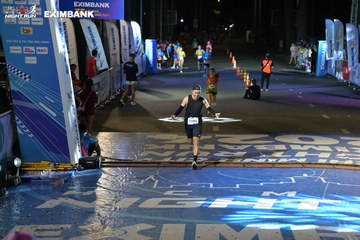 HO CHI MINH CITY NIGHT RUN EXIMBANK 2024 - Ảnh #2030082