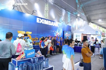 HO CHI MINH CITY NIGHT RUN EXIMBANK 2024 - Ảnh #1964415