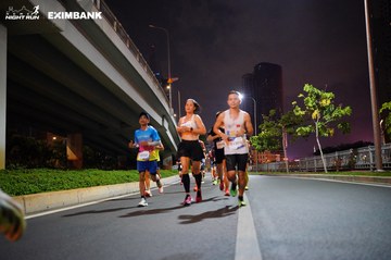 HO CHI MINH CITY NIGHT RUN EXIMBANK 2024 - Ảnh #1988645