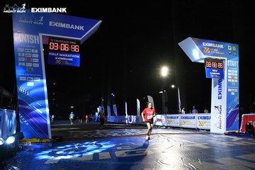 HO CHI MINH CITY NIGHT RUN EXIMBANK 2024 - Ảnh #2065618