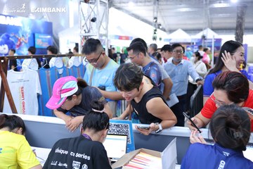 HO CHI MINH CITY NIGHT RUN EXIMBANK 2024 - Ảnh #1964246