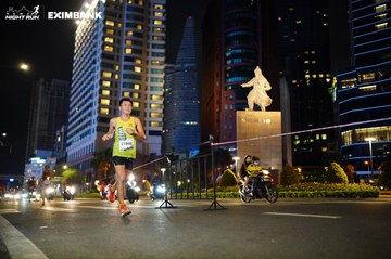 HO CHI MINH CITY NIGHT RUN EXIMBANK 2024 - Ảnh #1989302