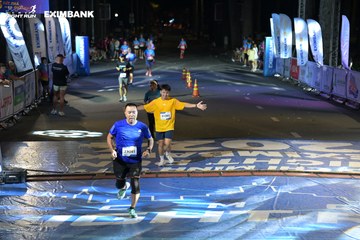 HO CHI MINH CITY NIGHT RUN EXIMBANK 2024 - Ảnh #2031506