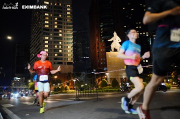 HO CHI MINH CITY NIGHT RUN EXIMBANK 2024 - Ảnh #1991517