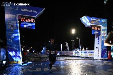 HO CHI MINH CITY NIGHT RUN EXIMBANK 2024 - Ảnh #2059367