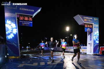 HO CHI MINH CITY NIGHT RUN EXIMBANK 2024 - Ảnh #2059827
