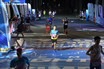 HO CHI MINH CITY NIGHT RUN EXIMBANK 2024 - Ảnh #2033115