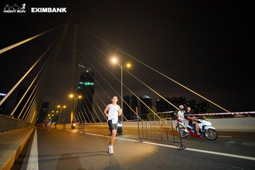 HO CHI MINH CITY NIGHT RUN EXIMBANK 2024 - Ảnh #2023563