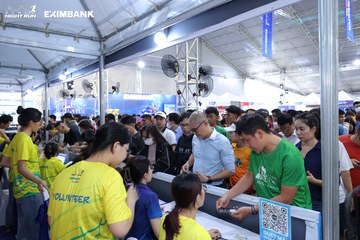 HO CHI MINH CITY NIGHT RUN EXIMBANK 2024 - Ảnh #1964307