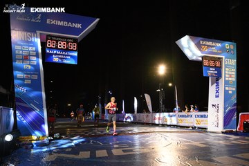 HO CHI MINH CITY NIGHT RUN EXIMBANK 2024 - Ảnh #2065327