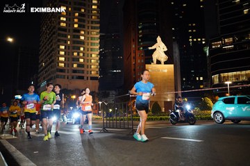 HO CHI MINH CITY NIGHT RUN EXIMBANK 2024 - Ảnh #1989837