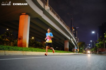 HO CHI MINH CITY NIGHT RUN EXIMBANK 2024 - Ảnh #1988600