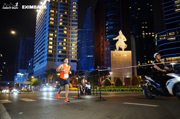 HO CHI MINH CITY NIGHT RUN EXIMBANK 2024 - Ảnh #1989450