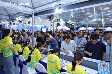 HO CHI MINH CITY NIGHT RUN EXIMBANK 2024 - Ảnh #1964815