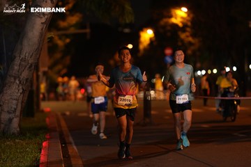 HO CHI MINH CITY NIGHT RUN EXIMBANK 2024 - Ảnh #2159721