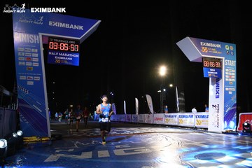 HO CHI MINH CITY NIGHT RUN EXIMBANK 2024 - Ảnh #2064607
