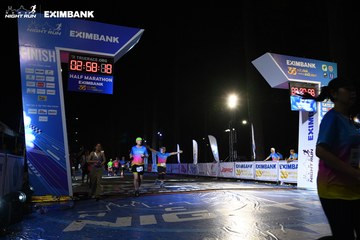 HO CHI MINH CITY NIGHT RUN EXIMBANK 2024 - Ảnh #2060075