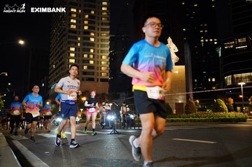 HO CHI MINH CITY NIGHT RUN EXIMBANK 2024 - Ảnh #1990639