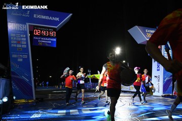 HO CHI MINH CITY NIGHT RUN EXIMBANK 2024 - Ảnh #2062716