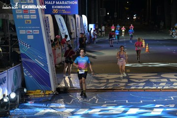 HO CHI MINH CITY NIGHT RUN EXIMBANK 2024 - Ảnh #2033442