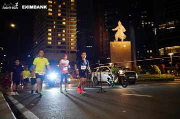 HO CHI MINH CITY NIGHT RUN EXIMBANK 2024 - Ảnh #1989995