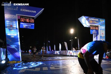 HO CHI MINH CITY NIGHT RUN EXIMBANK 2024 - Ảnh #2066014