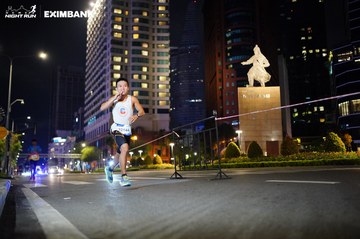 HO CHI MINH CITY NIGHT RUN EXIMBANK 2024 - Ảnh #1989344