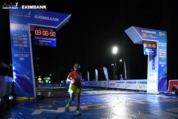 HO CHI MINH CITY NIGHT RUN EXIMBANK 2024 - Ảnh #2061555