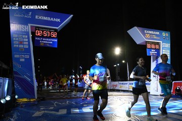 HO CHI MINH CITY NIGHT RUN EXIMBANK 2024 - Ảnh #2059536