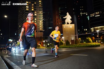 HO CHI MINH CITY NIGHT RUN EXIMBANK 2024 - Ảnh #1990174