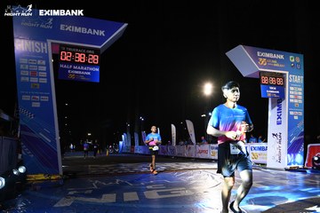 HO CHI MINH CITY NIGHT RUN EXIMBANK 2024 - Ảnh #2059911
