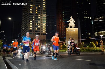 HO CHI MINH CITY NIGHT RUN EXIMBANK 2024 - Ảnh #1989950