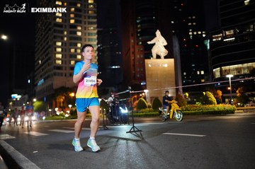 HO CHI MINH CITY NIGHT RUN EXIMBANK 2024 - Ảnh #1989919