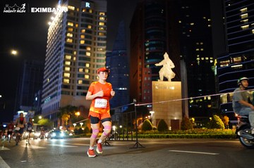HO CHI MINH CITY NIGHT RUN EXIMBANK 2024 - Ảnh #1989280
